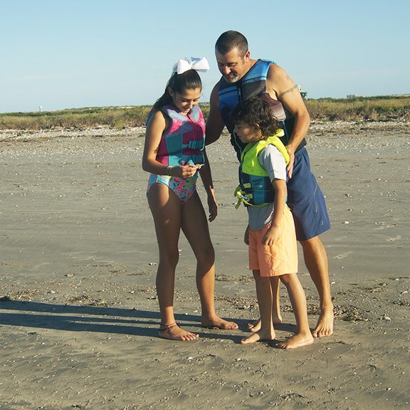 seashell-hunting-75percent seashell-hunting-75percent